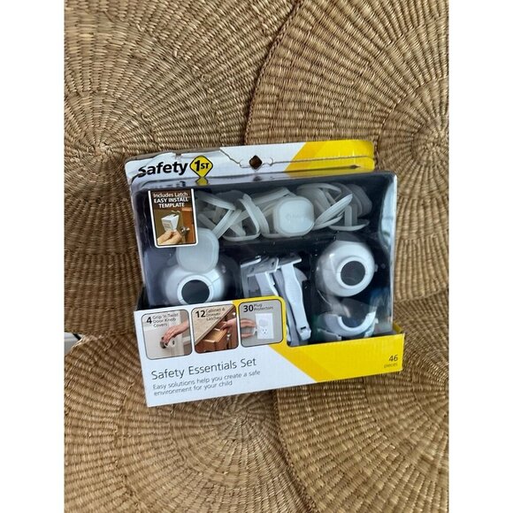 Safety 1st Other - Safety Essentials Kit Safety 1st